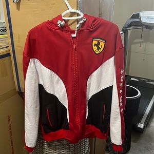 Ferrari zip up hoodie mint condition size medium 🔥💯